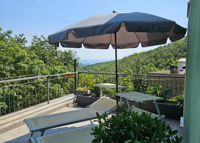 Mare E Monti Di Simonetta *