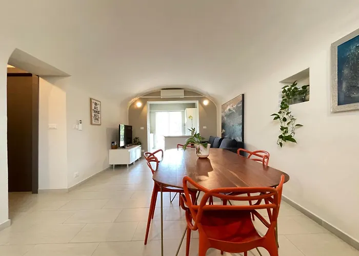 Mare E Monti Di Simonetta